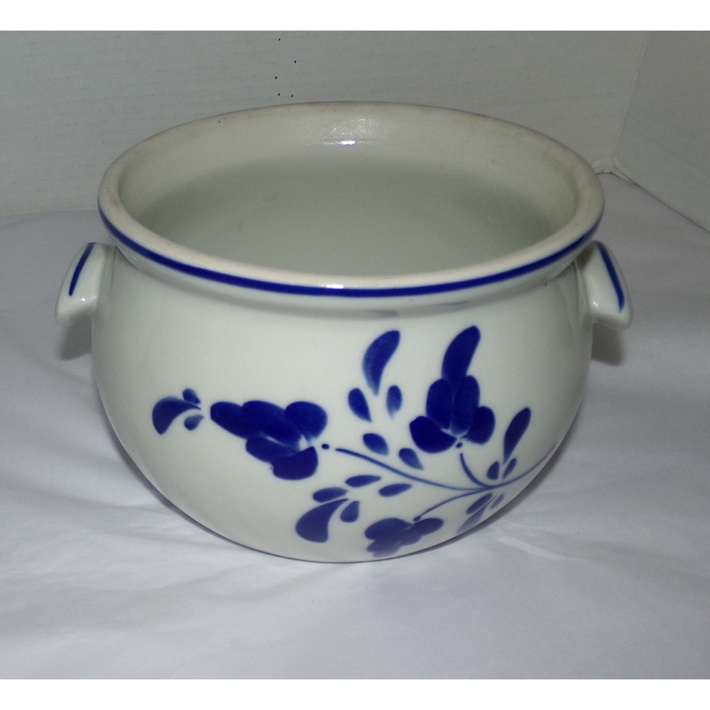 Viana do Castelo Portugal Hand Painted Blue White Floral Ceramic Bean Pot 7.5in